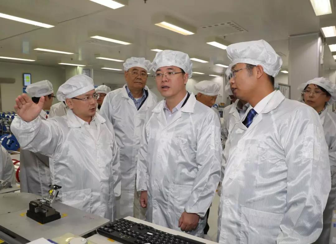 強強聯合，共筑未來 亨通與東南大學攜手成立光/量子通信與傳感技術聯合研究中心